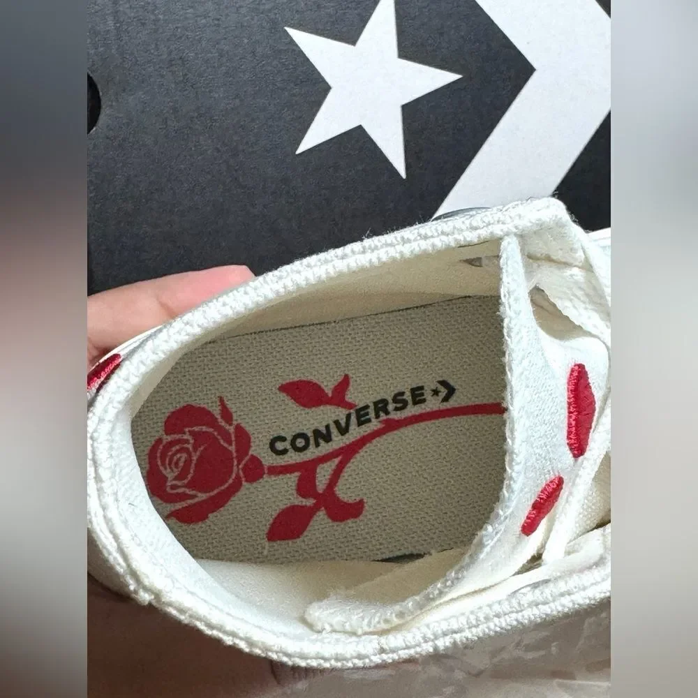 Converse Chuck Taylor All-Star CTAS Embroidered Hi-top Valentines Shoes Sneakers